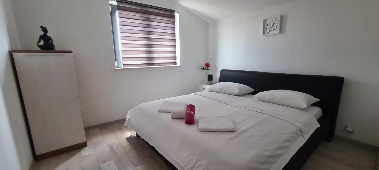 וודיצה Apartments Centar מראה חיצוני תמונה